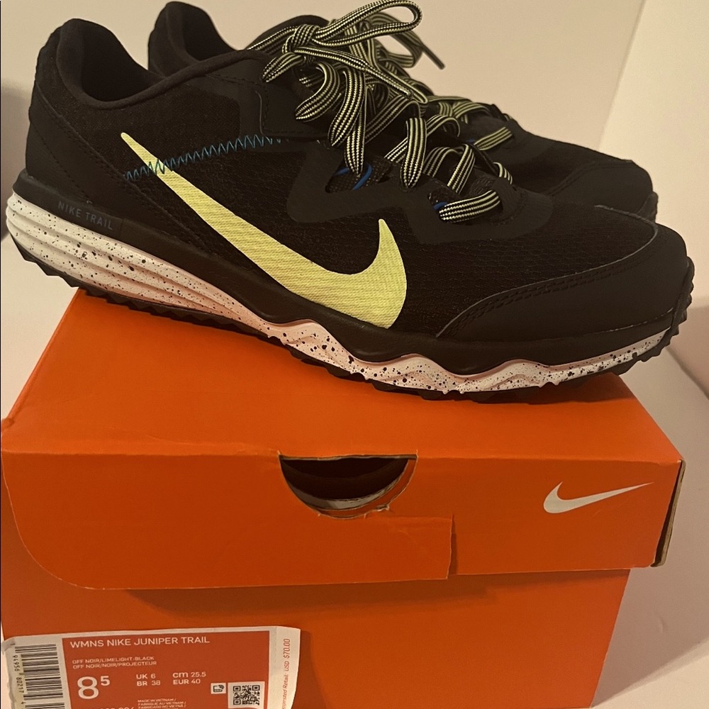 New Nike Juniper Trail Women size 8.5